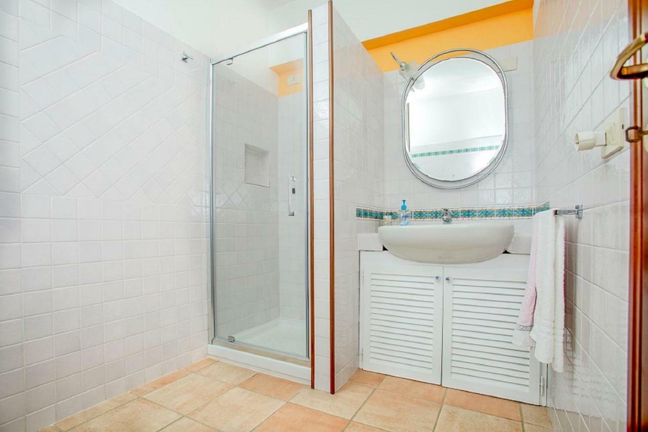 Bilocale Via Umbria Apartment Santa Teresa Gallura Exterior foto